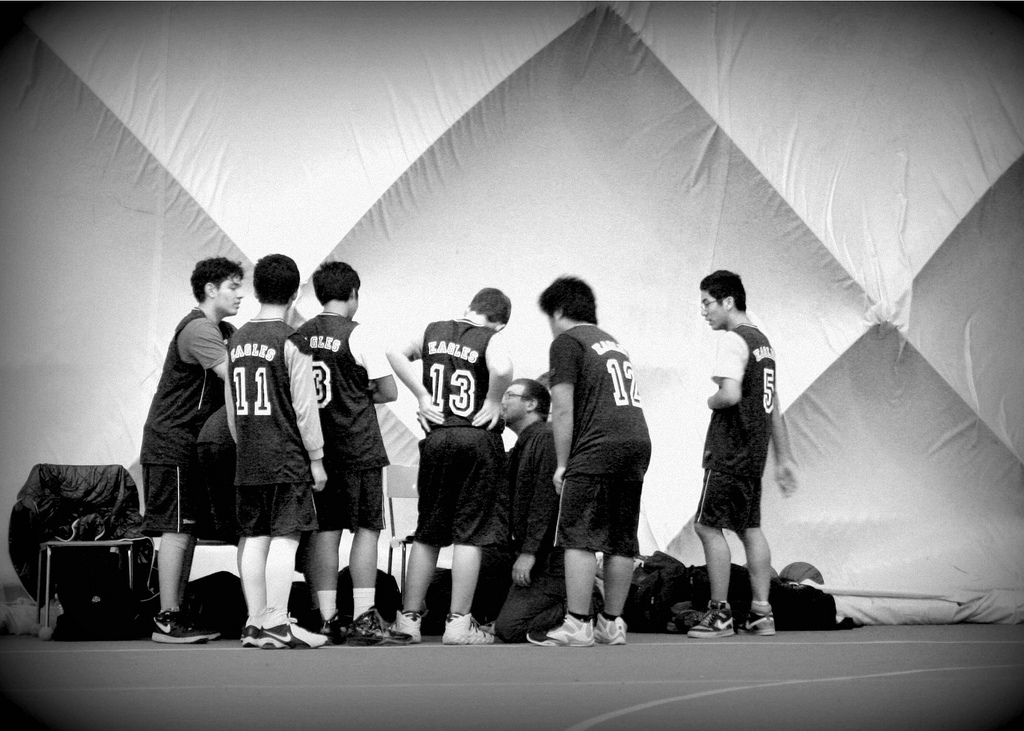 boys-huddle